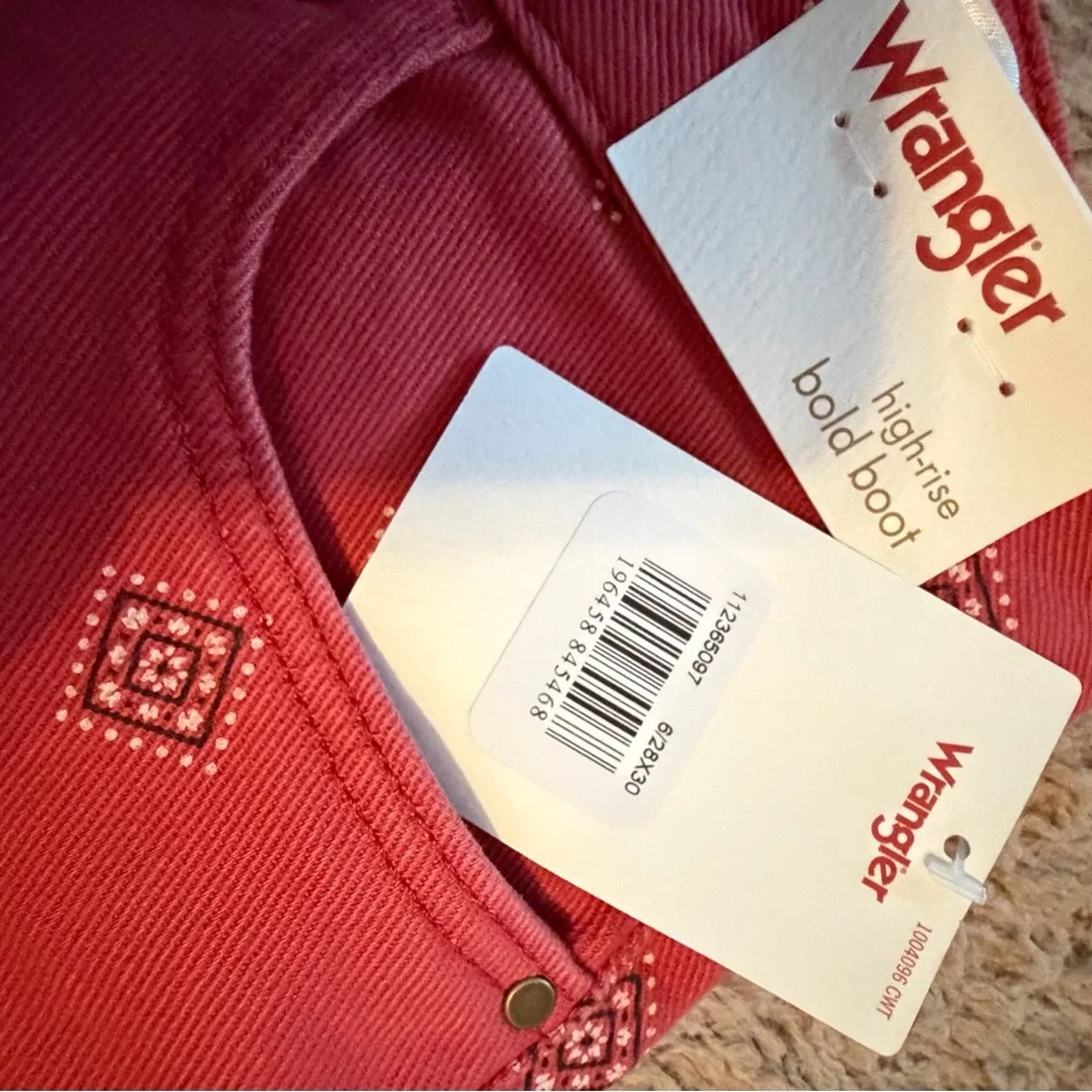 Wrangler High-Rise Bold Boot Jeans Bandanna Print - Picture 5 of 9